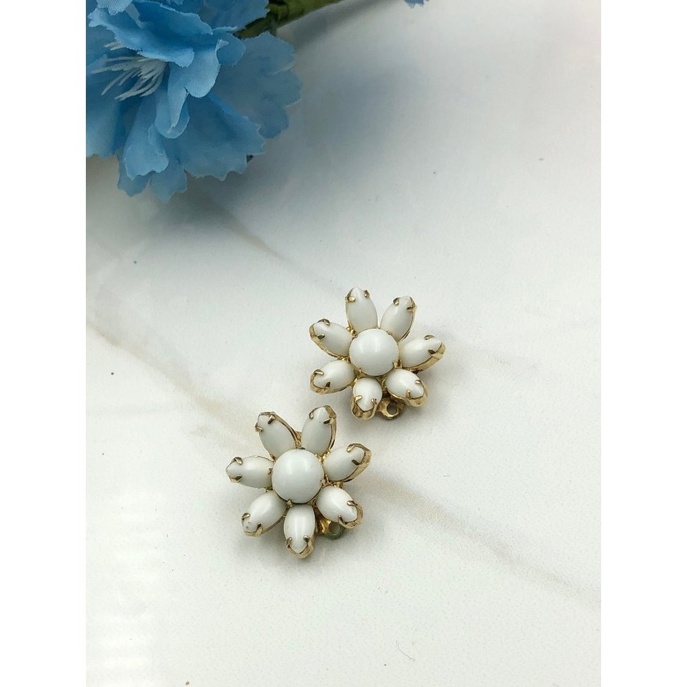 Vintage Milk Glass Clip On Earrings